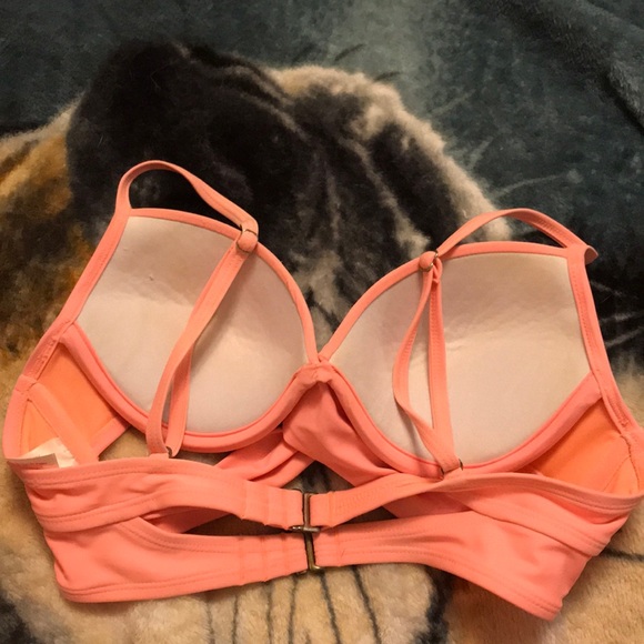 Coral bikini top - Picture 2 of 3
